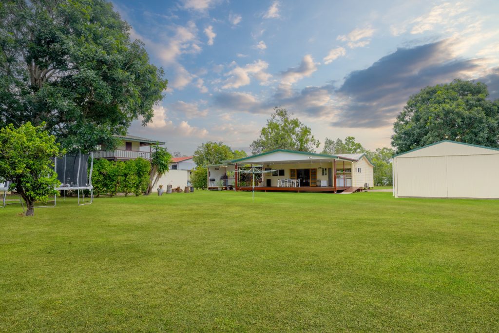 12 Salamander Street, Bluewater QLD 4818