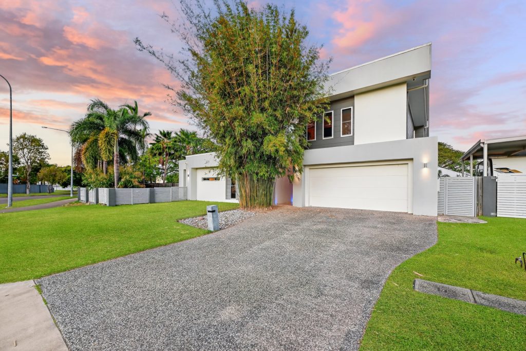 71 River Boulevard, Idalia  QLD  4811