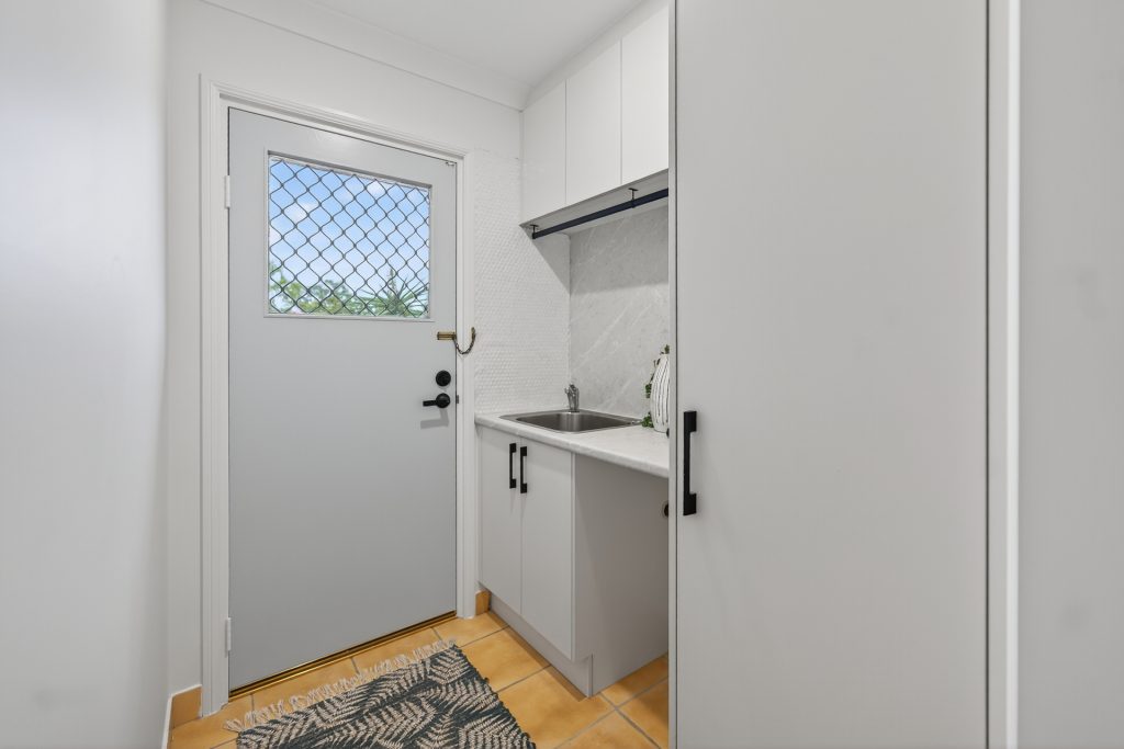 2 Lemonwood Court, Douglas  QLD  4814