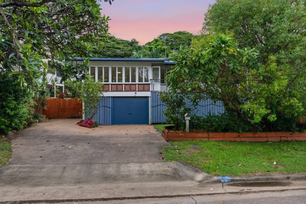 34 Wellington Street, Mundingburra QLD 4812