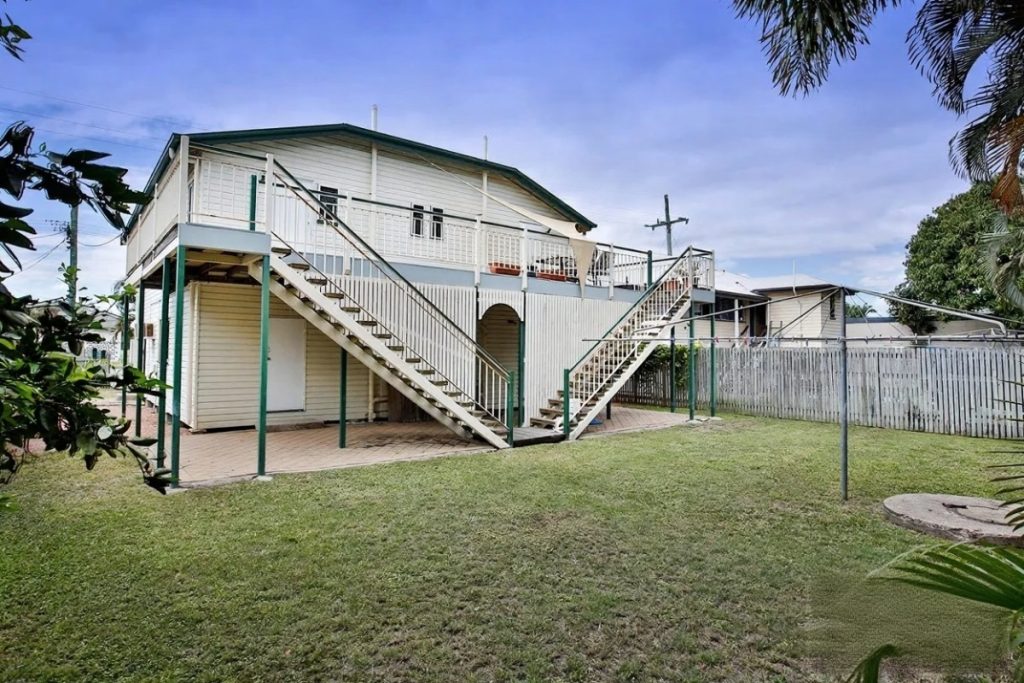 9 Tully Street, South Townsville QLD 4810