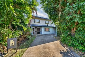 1P0405-Kirwan - Bright Property