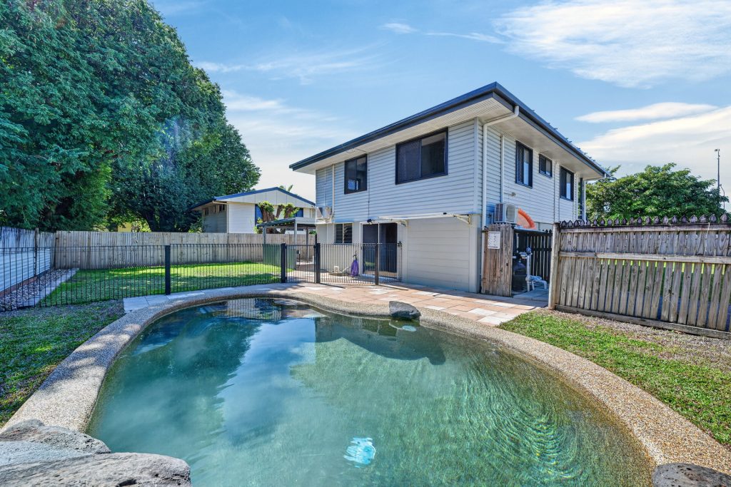 21 Nathan Street, Heatley, QLD 4814