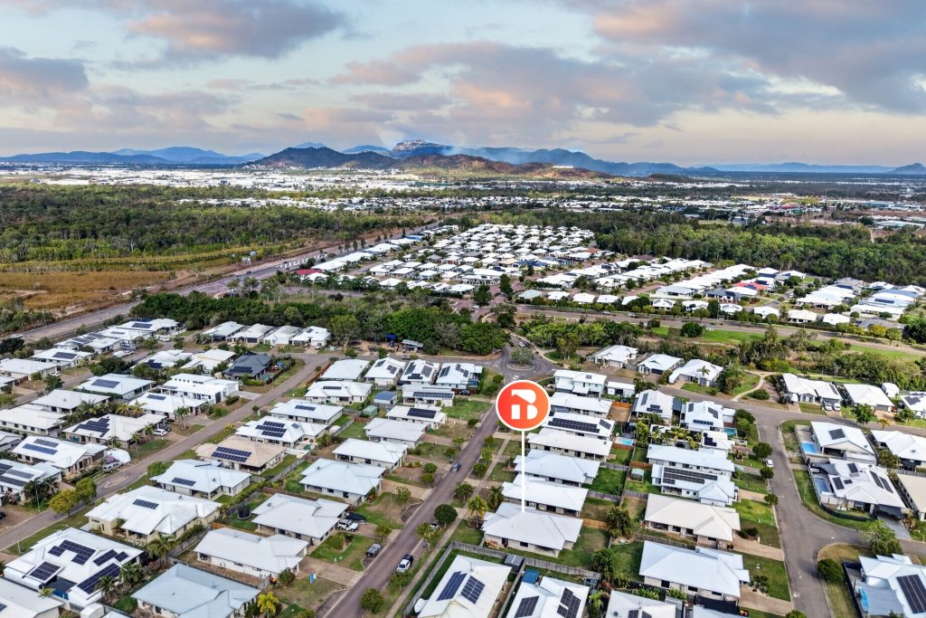 24 Iona Avenue, Burdell, QLD 4818