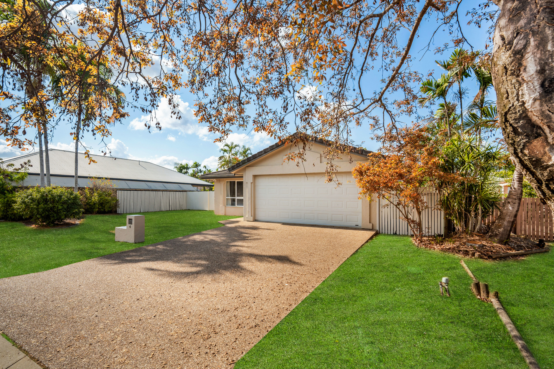 4 Westminster Mews, Douglas, QLD 4814
