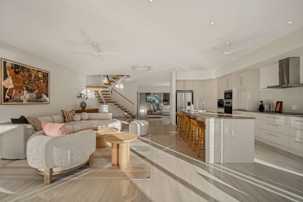 2/50 Kennedy Esplanade, South Mission Beach, QLD 4852