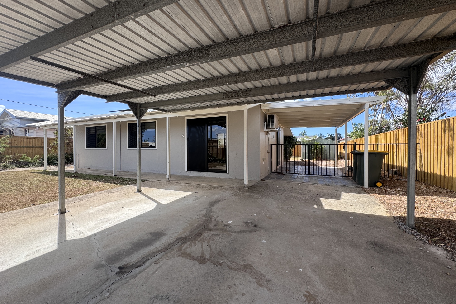 5 Hillview Road, Deeragun, QLD 4818