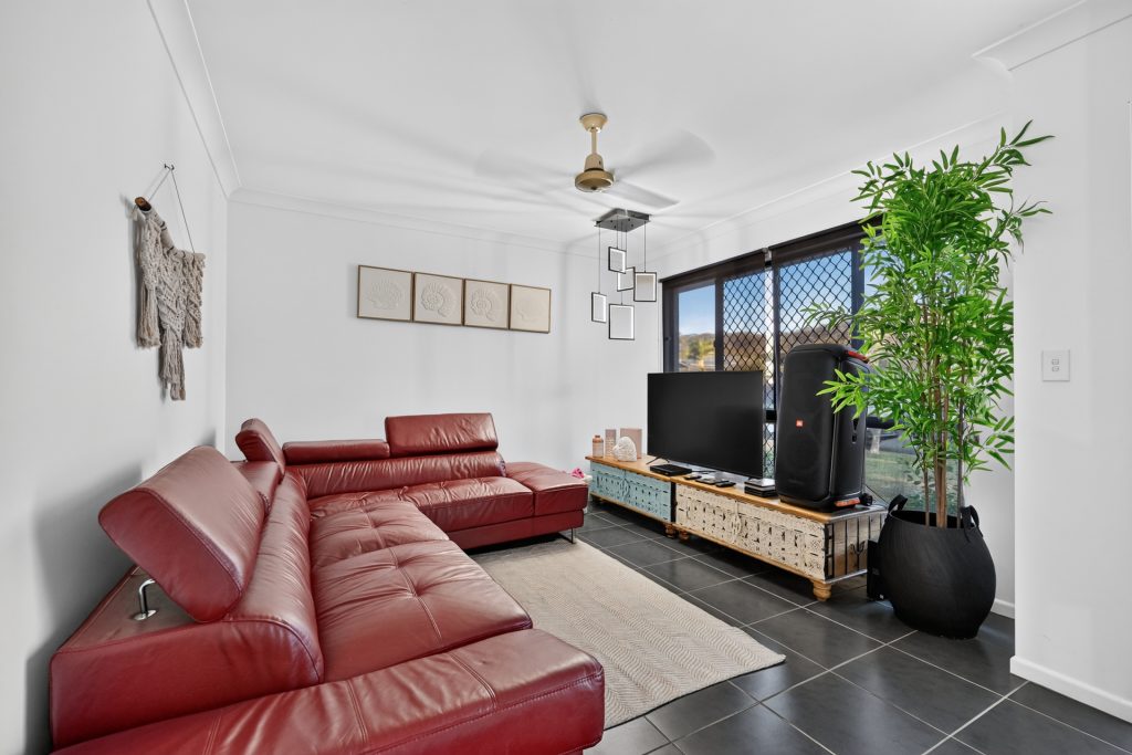 12 Redgum Court, Mount Louisa, QLD 4814