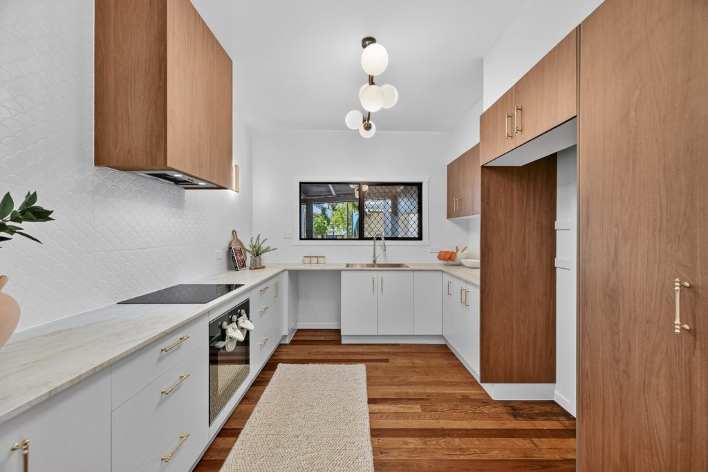 37 Montgomery Street, West End, QLD 4810